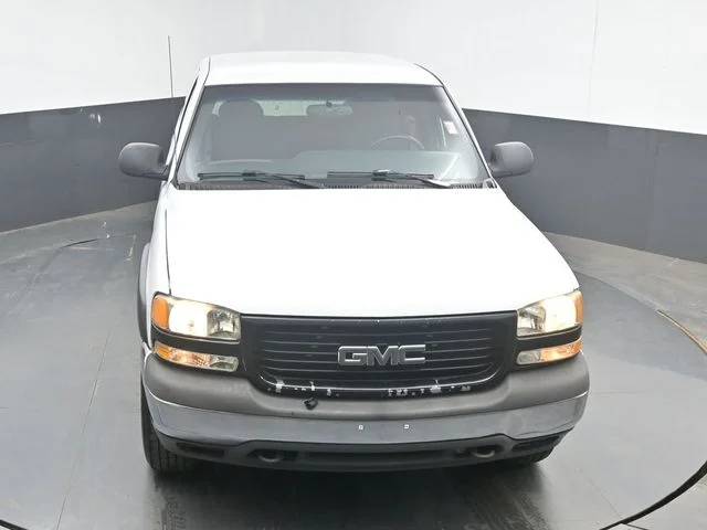 Used 2000  GMC SLE image 27