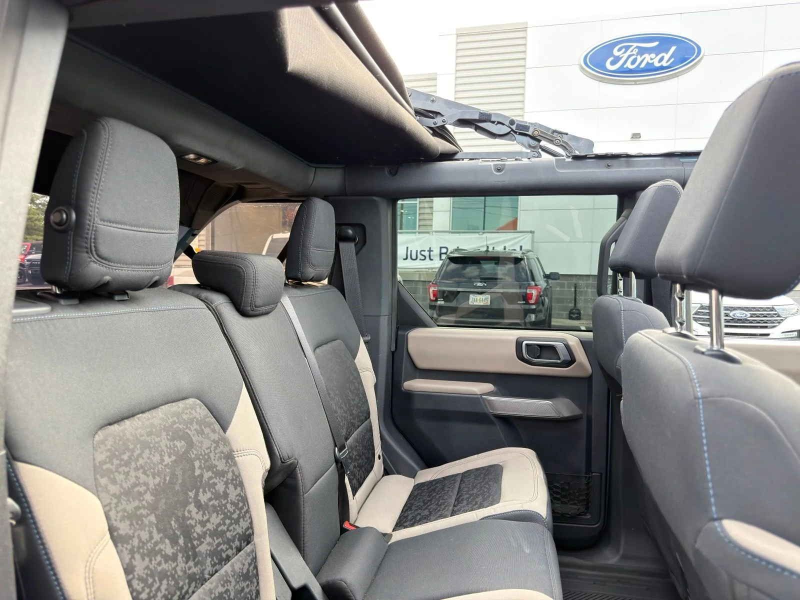 Used 2022  Ford Wildtrak image 47
