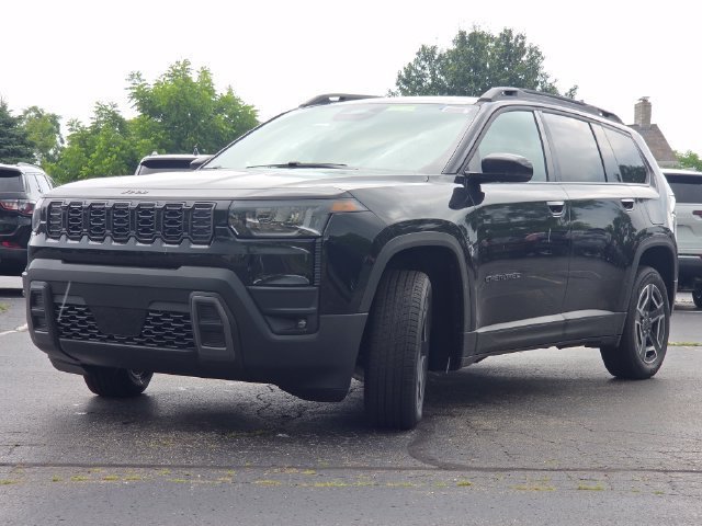 New 2026 Diamond Black Crystal Pearl-Coat Exterior Paint Jeep Limited image 21