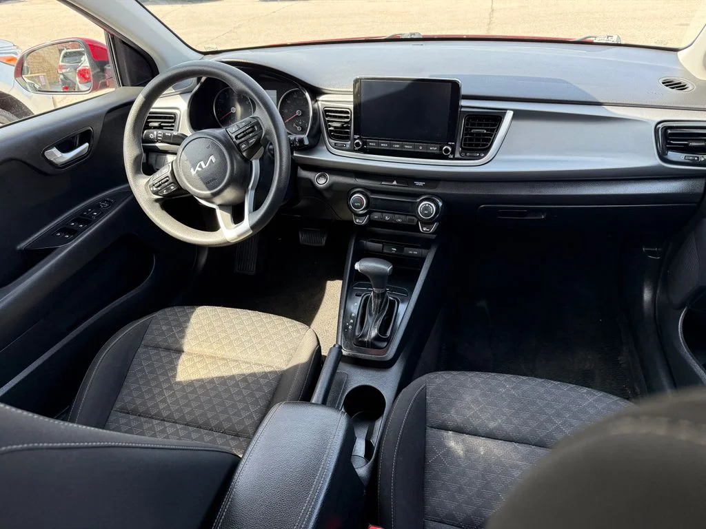 Used 2023 Red Kia S image 22
