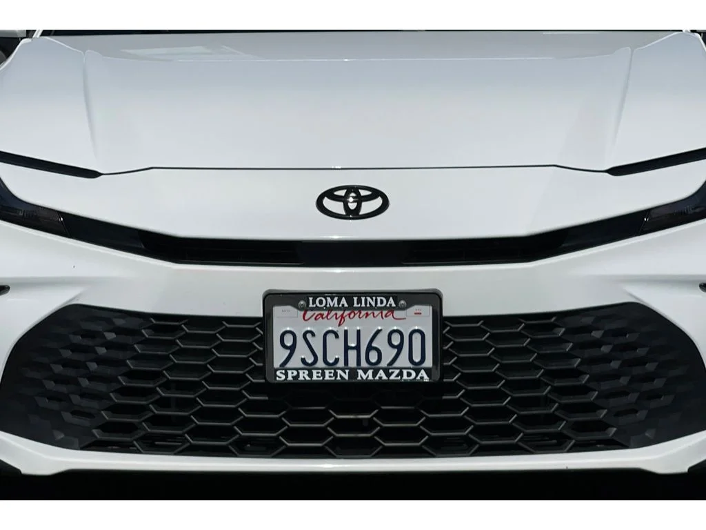 Used 2025 Ice Cap Toyota SE image 45