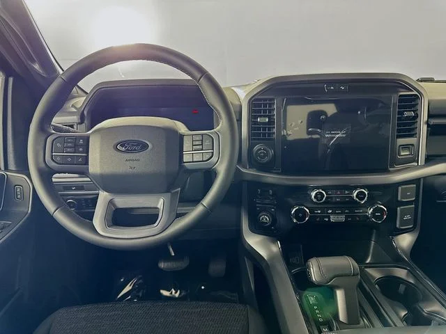 New 2026 Carbonized Gray Metallic Ford XLT image 22