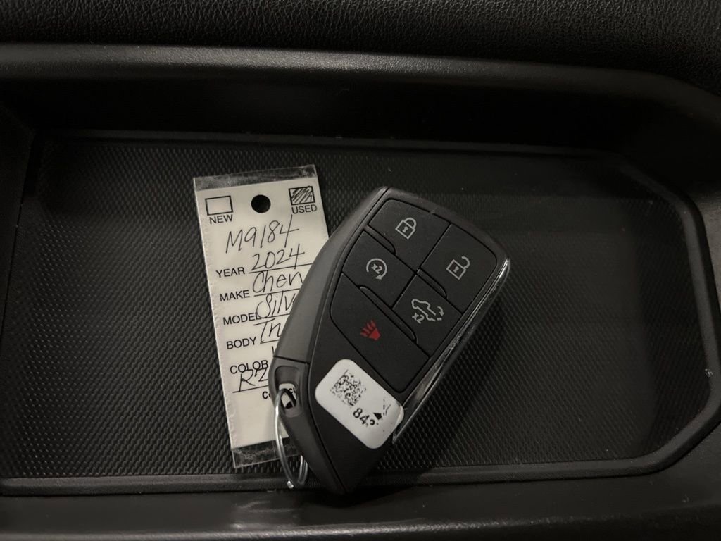 2024 Chevrolet Silverado 1500 LT - Photo 21