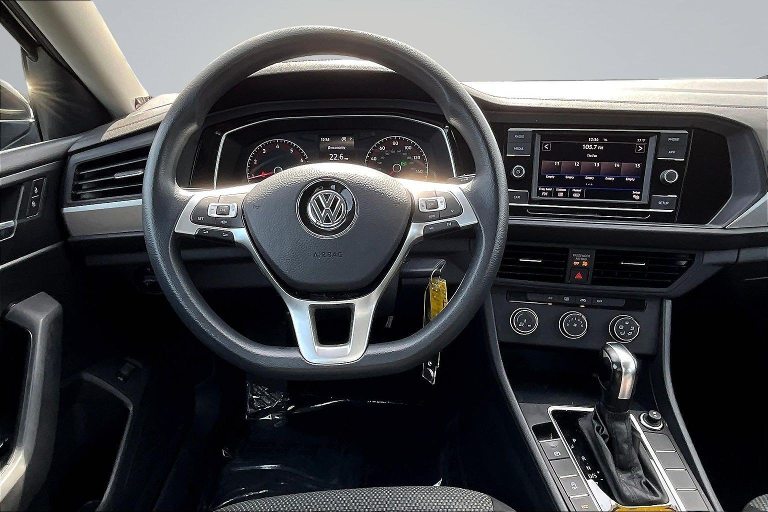 Used 2019 Black Volkswagen 1.4T S image 7