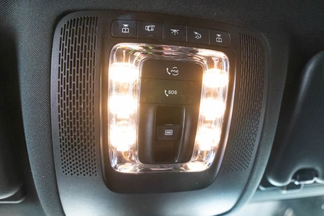 Certified Used 2022 Black Mercedes-Benz GLE 450 image 26