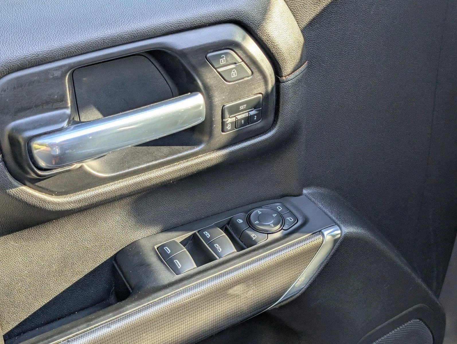 Used 2021 SATIN STEEL METALLIC GMC AT4 image 21