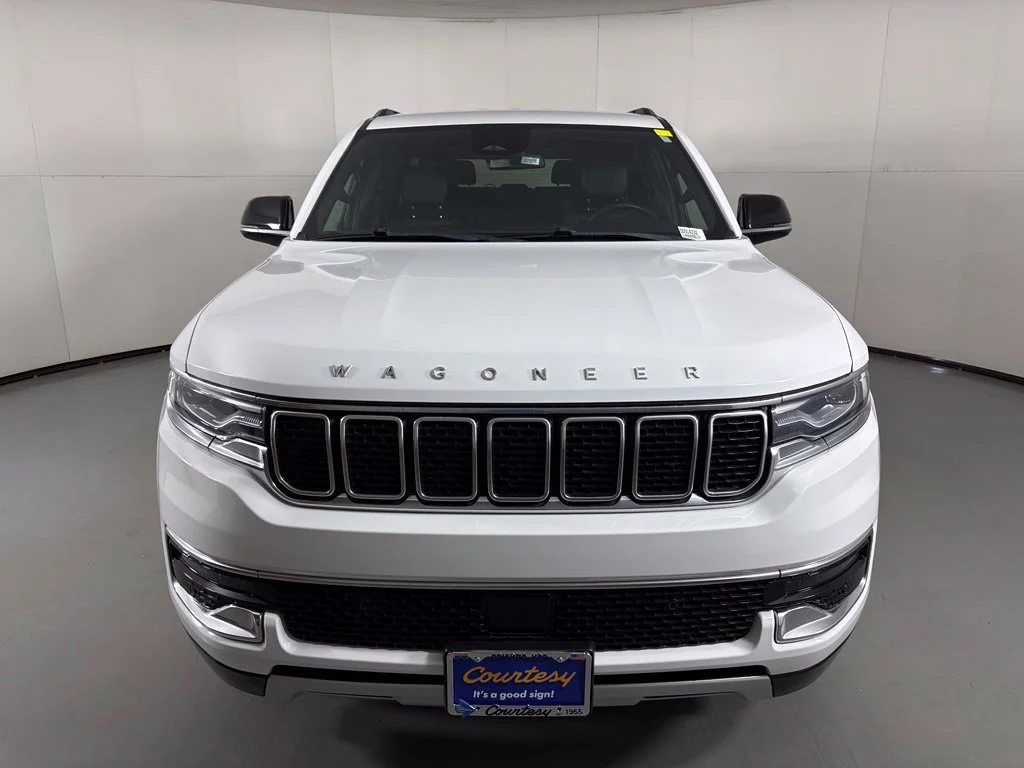 Used 2024 White Jeep Series II image 3