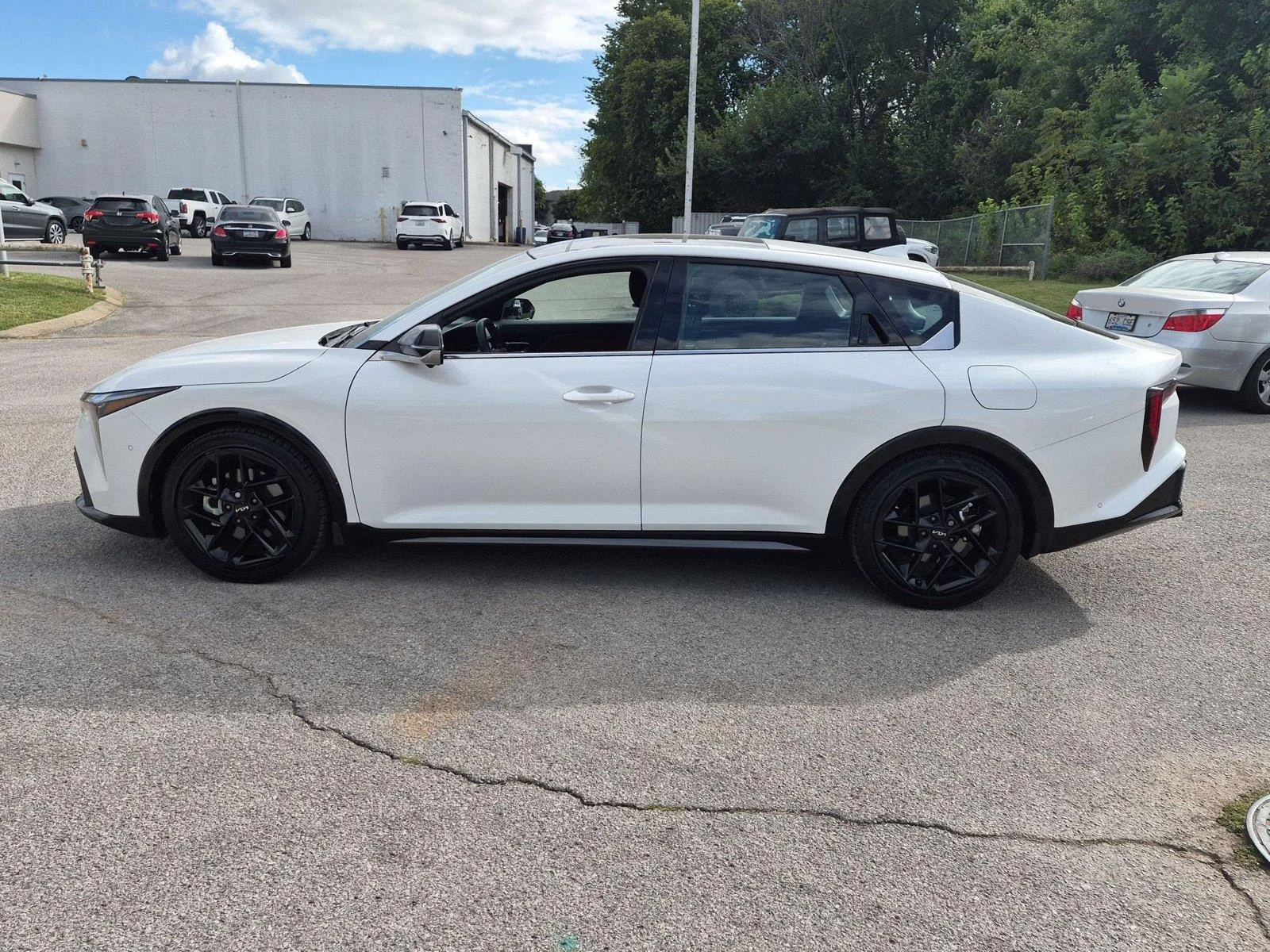 Used 2025 Snow White Pearl Kia GT-Line Turbo image 2