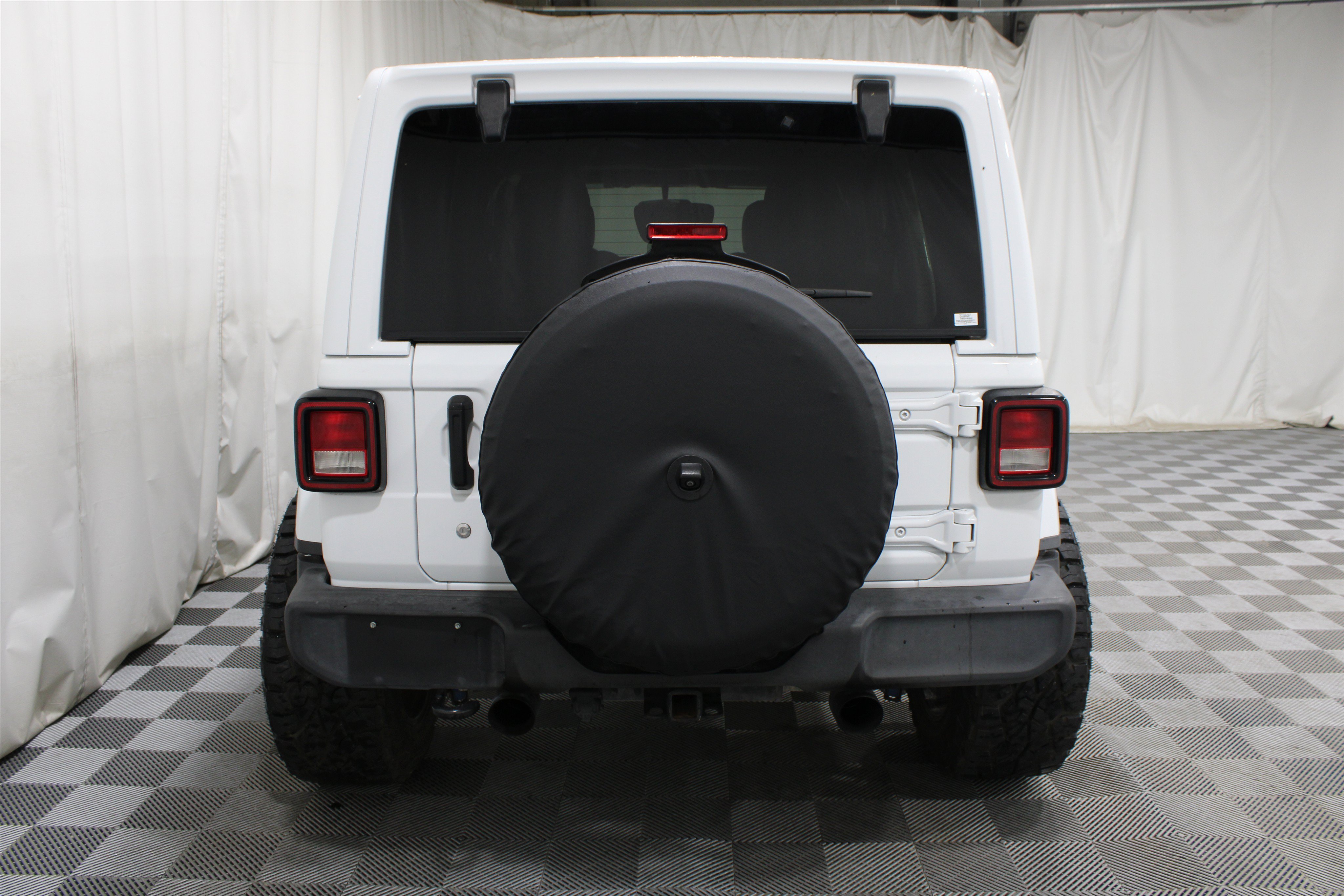 Used 2018 Bright White Clearcoat Jeep Sport S 4x4 image 28