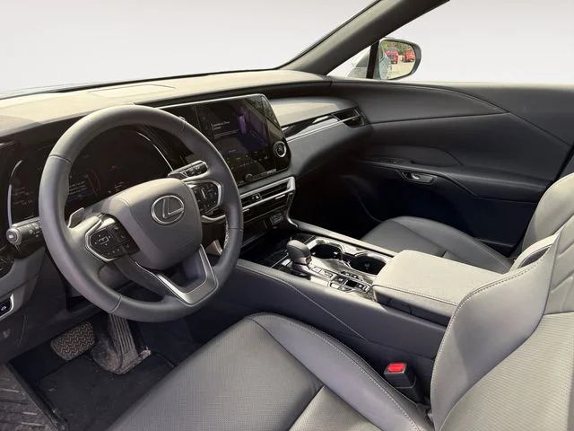 Used 2025 Silver Lexus 350 image 10