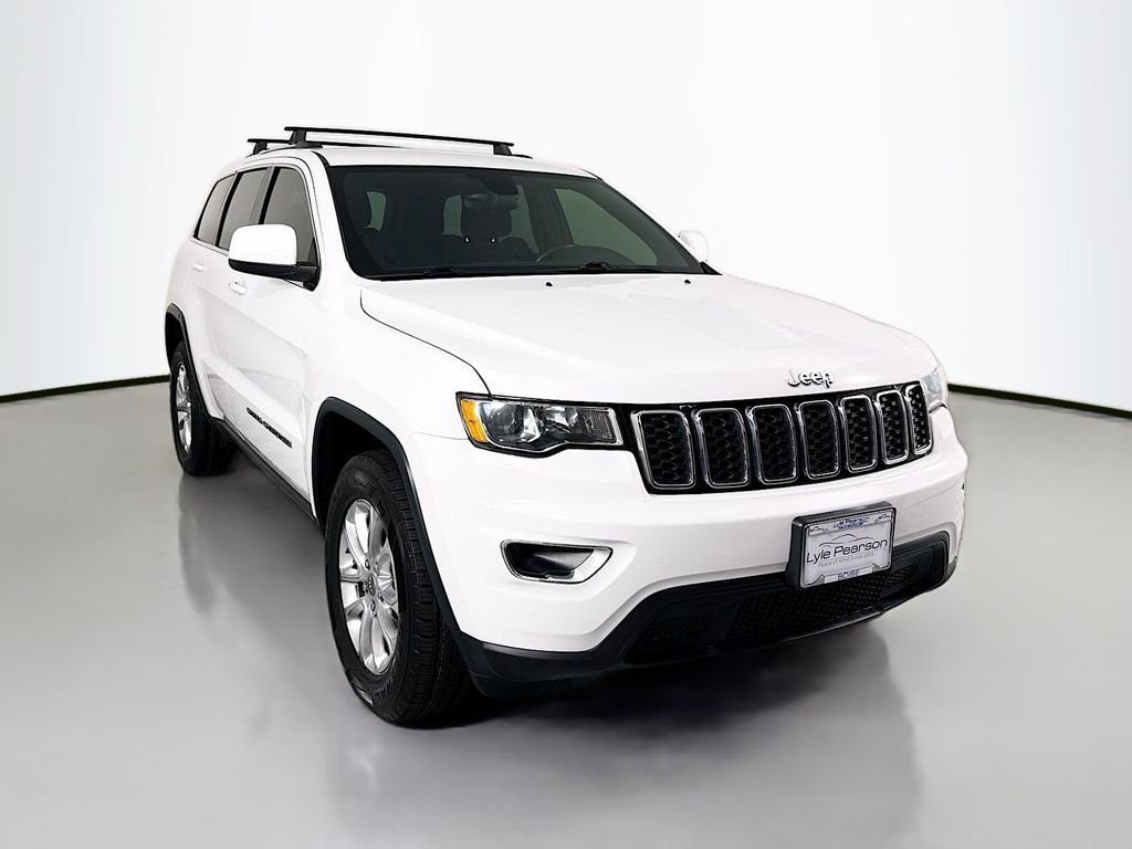 Used 2017 White Jeep Laredo image 7
