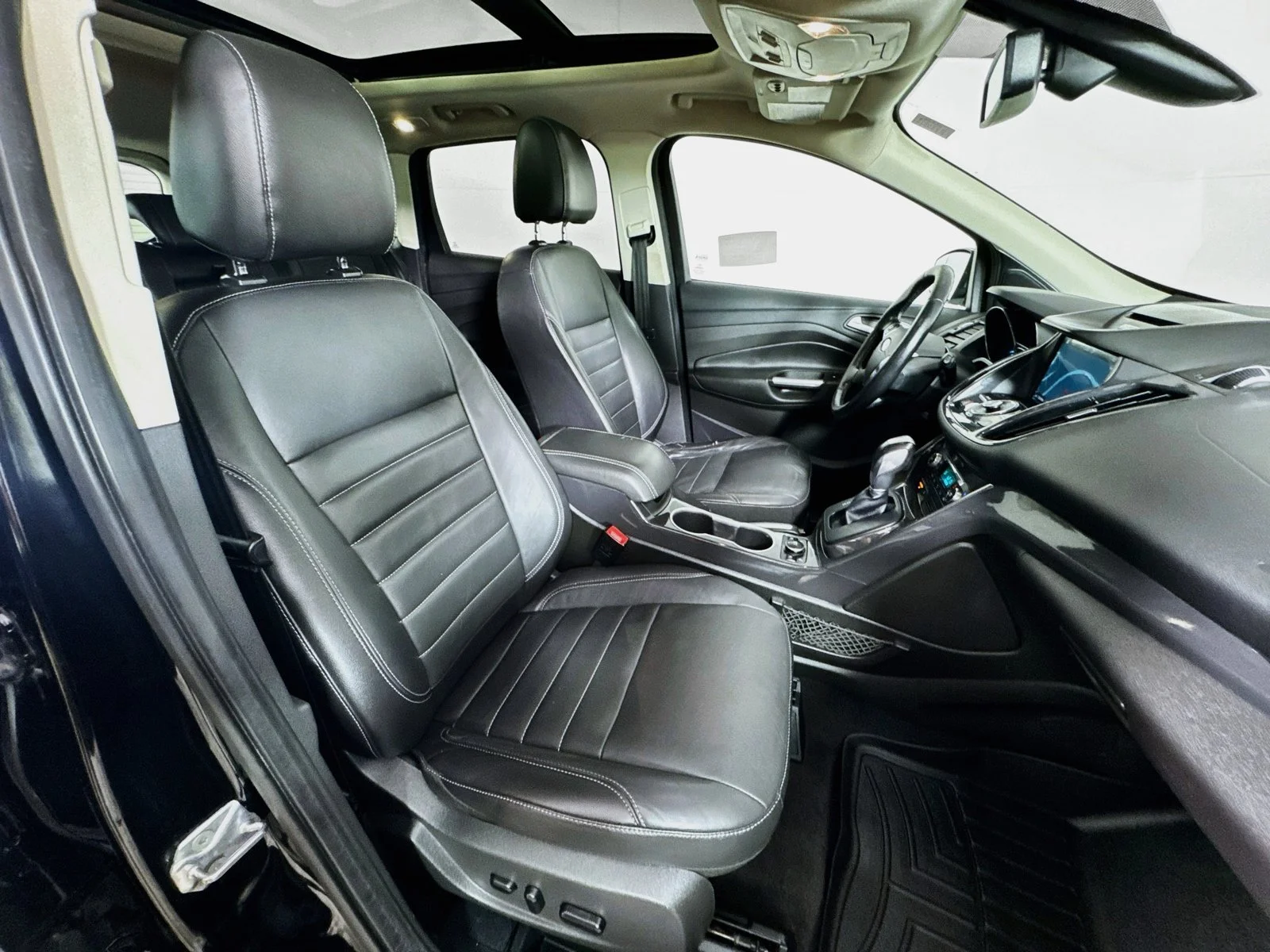 Used 2016 Black Ford Titanium image 26