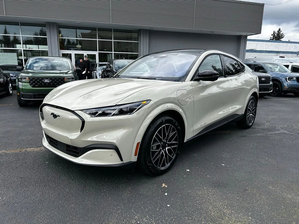 New 2026 Desert Sand Ford Premium image 4