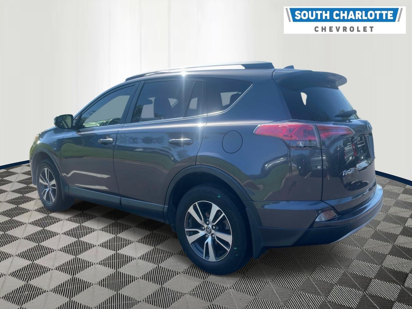 Used 2017 Gray Toyota XLE image 6
