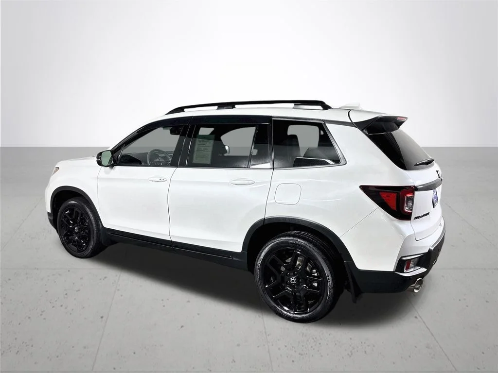 Used 2025 White Honda Black Edition image 8