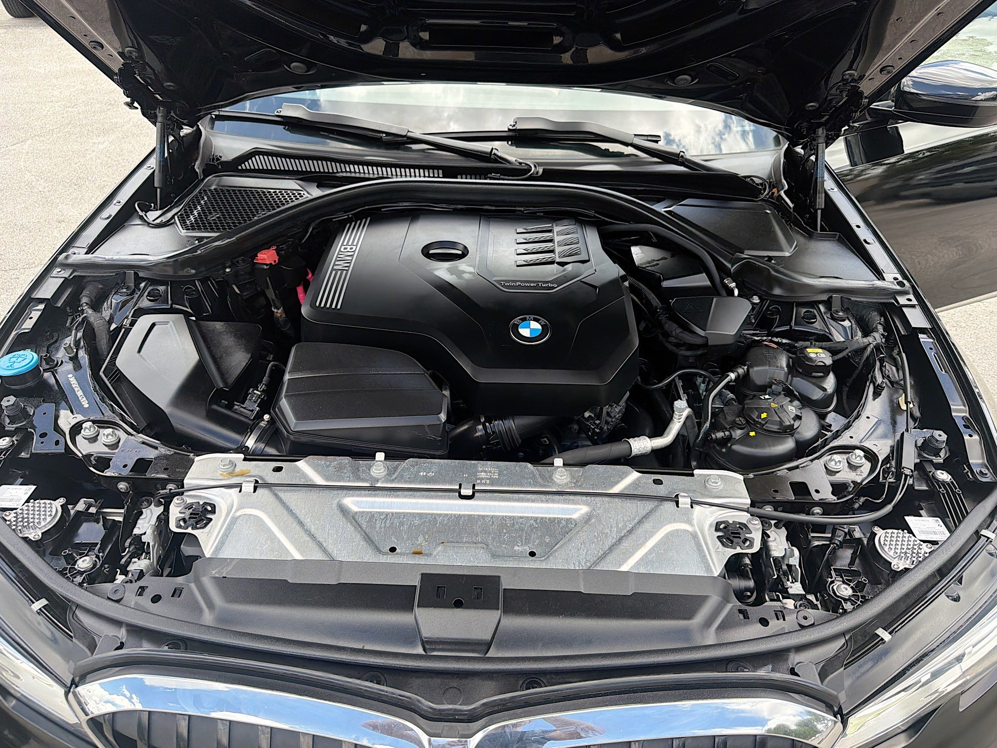 Used 2022 Jet Black BMW 330i image 36