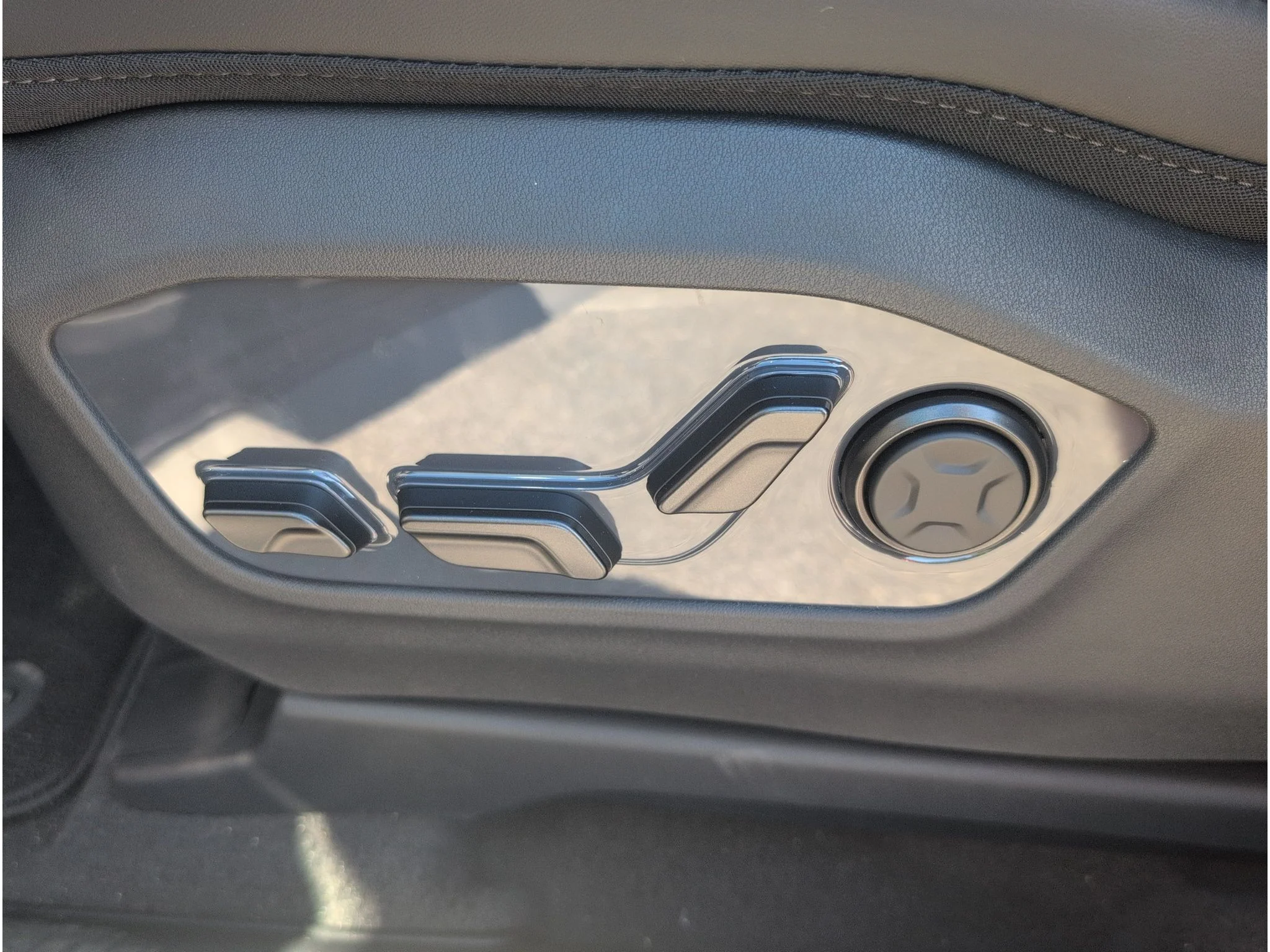 New 2027 Panthera Metal Kia X-LINE SX image 11