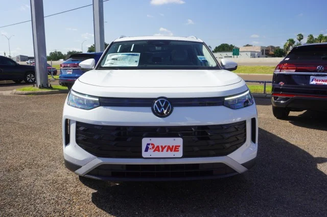New 2026 Pure White Volkswagen 2.0T SE image 2