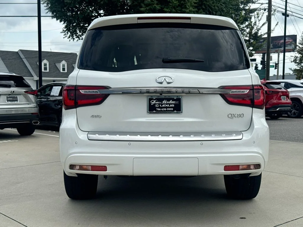 Used 2023 White INFINITI Premium Select image 7