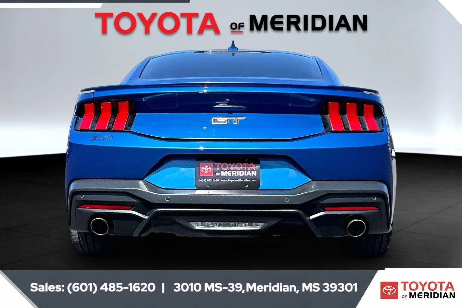 Used 2024 Atlas Blue Ford GT Premium image 4