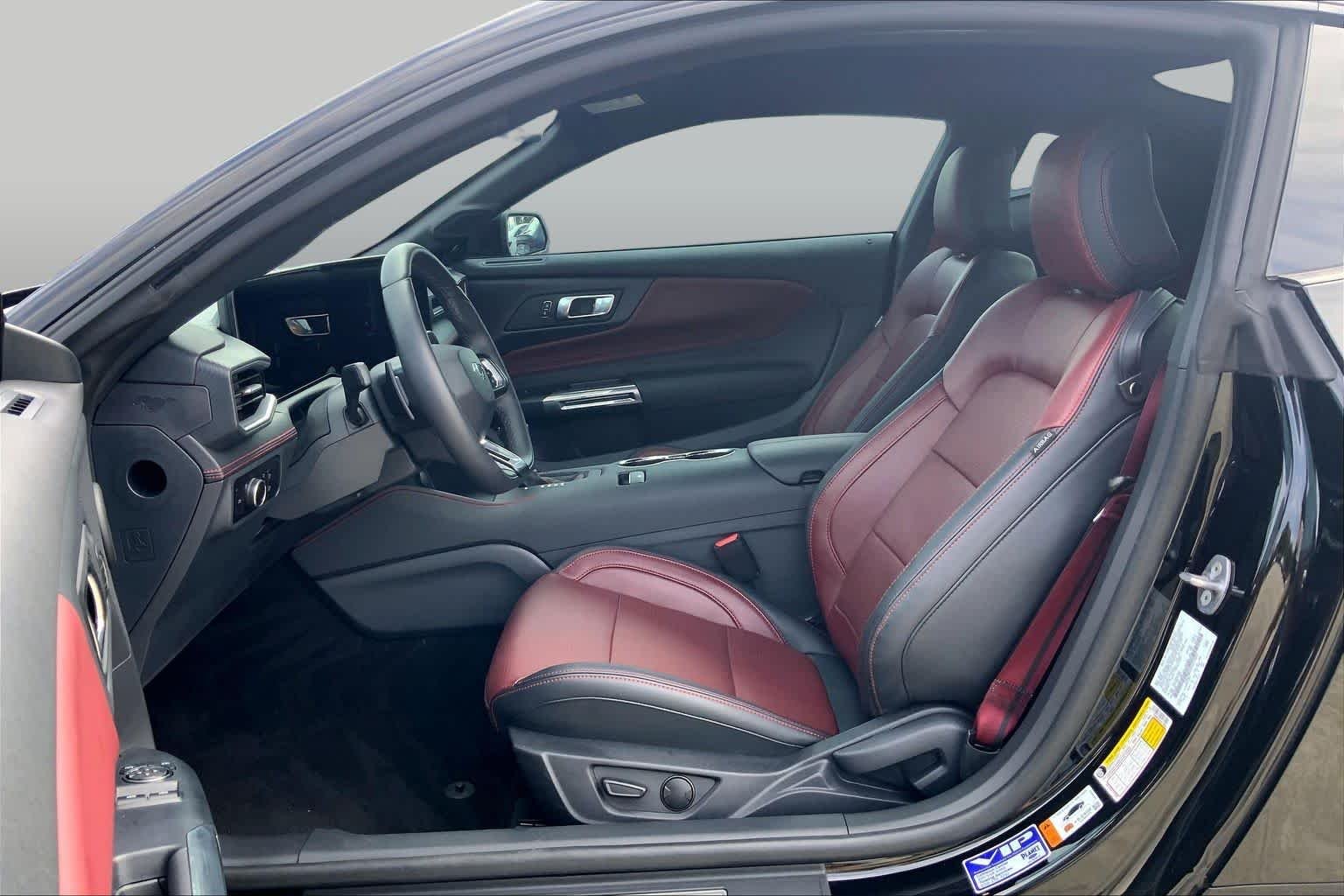 Used 2025 Shadow Black Ford GT Premium image 6