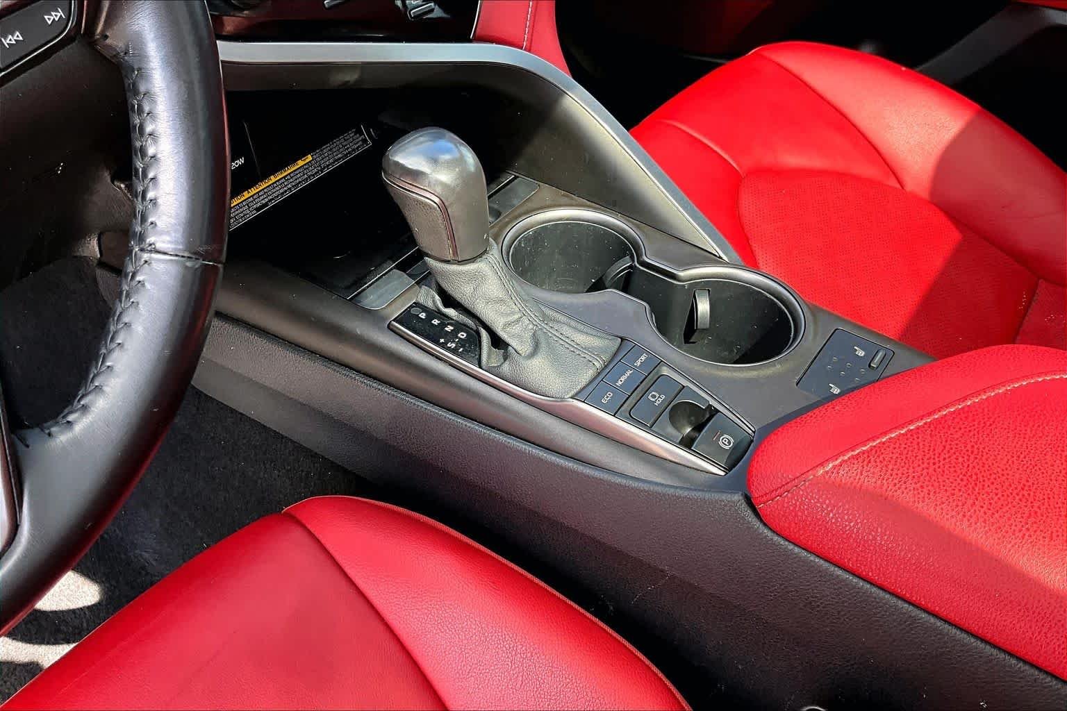 Used 2021 Wind Chill Pearl Toyota XSE image 16