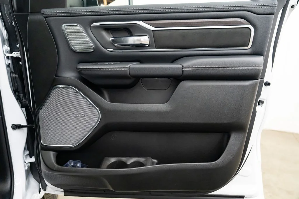 New 2026 Bright White Clear-Coat Exterior Paint RAM Laramie image 29