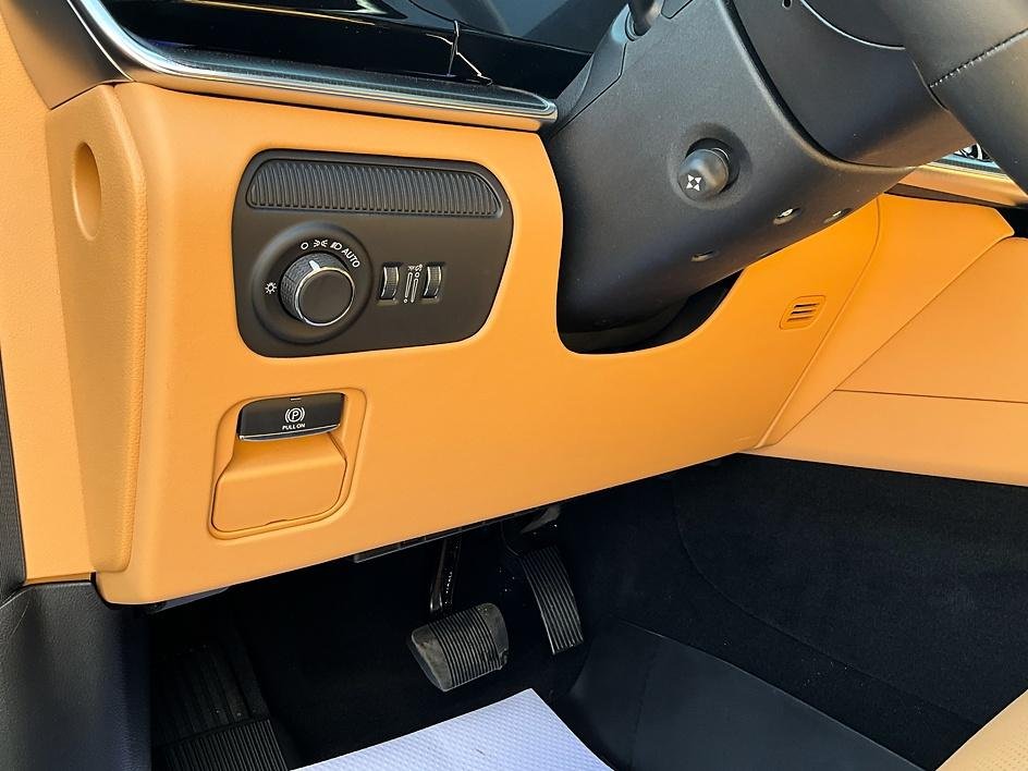 New 2026 High Gloss Black Jeep Summit Reserve image 20