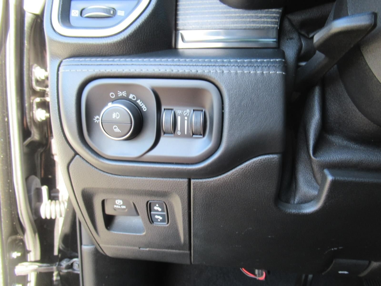Used 2019 Black Ram Limited image 21