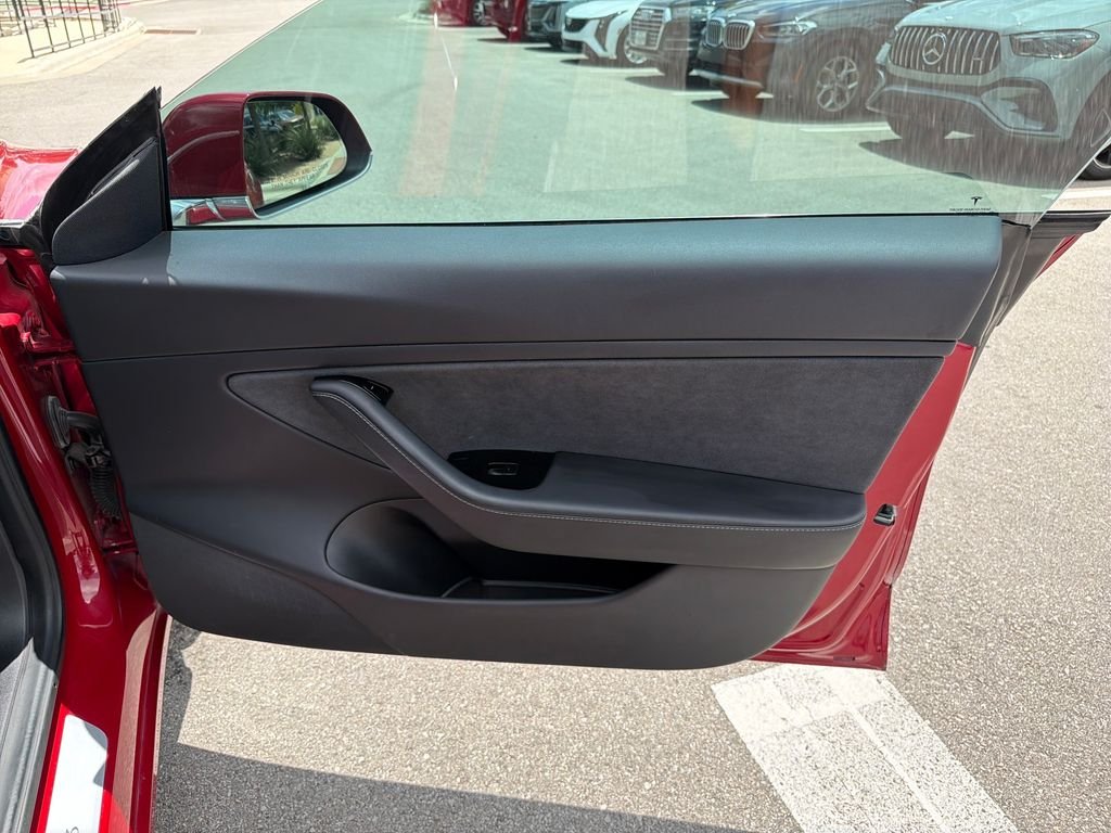 Used 2019 Red Tesla Long Range image 34