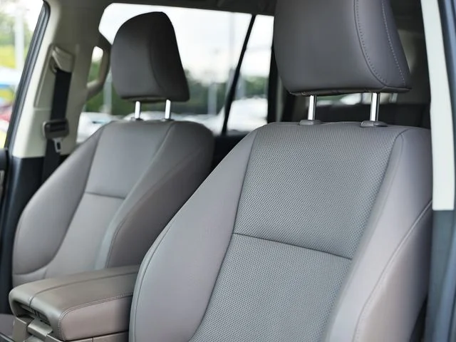 Used 2020 Silver Lexus 460 image 24