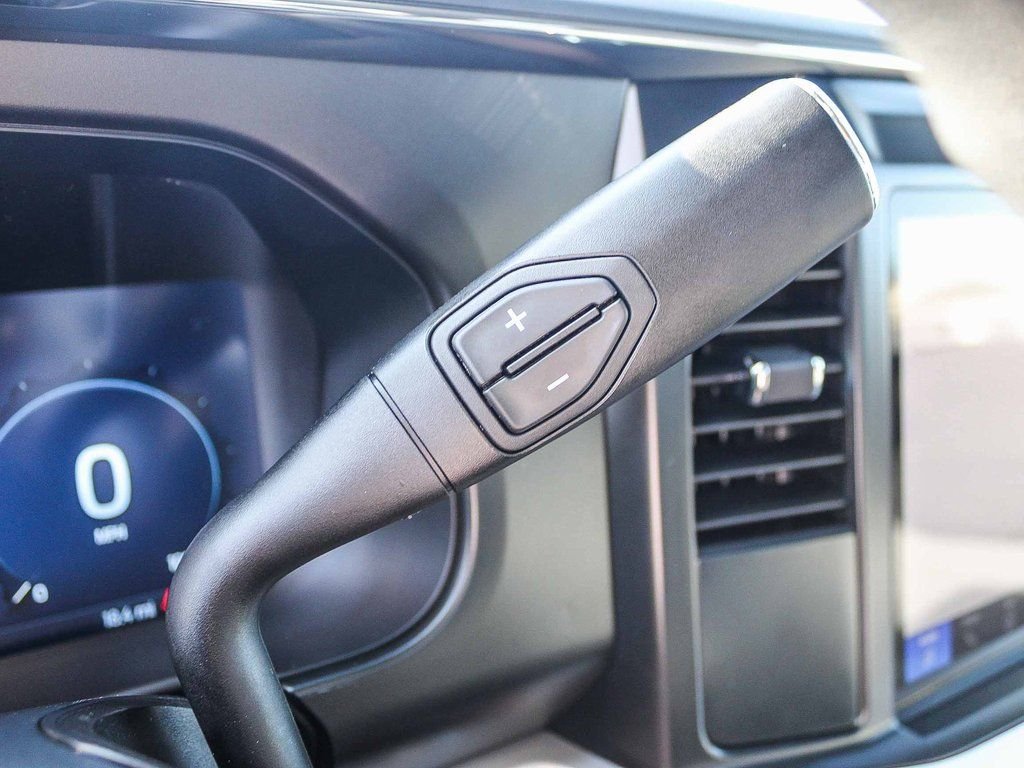 New 2026 Oxford White Ford XLT image 23