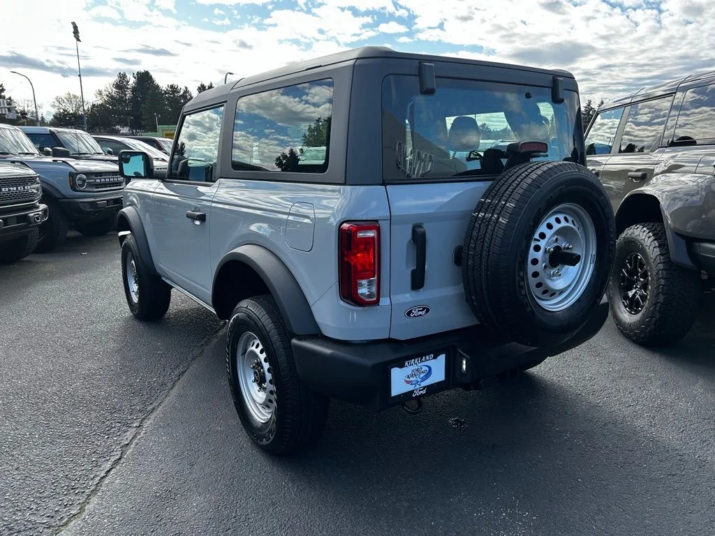 New 2026 Avalanche Ford Base image 5