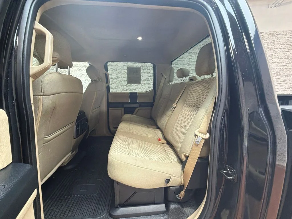 Used 2019 Black Metallic Ford XLT image 13