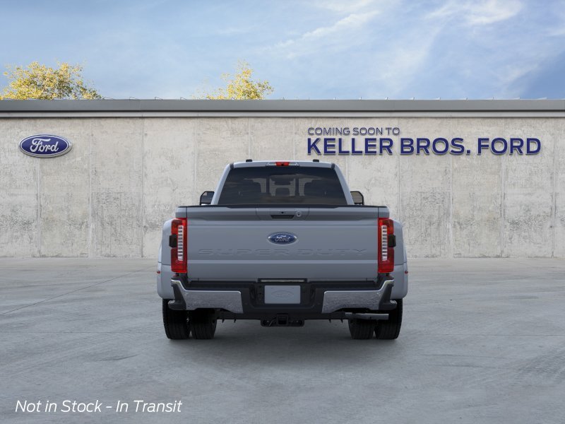 New 2026 Glacier Gray Metallic Tri-Coat Ford F-450® Lariat® image 6