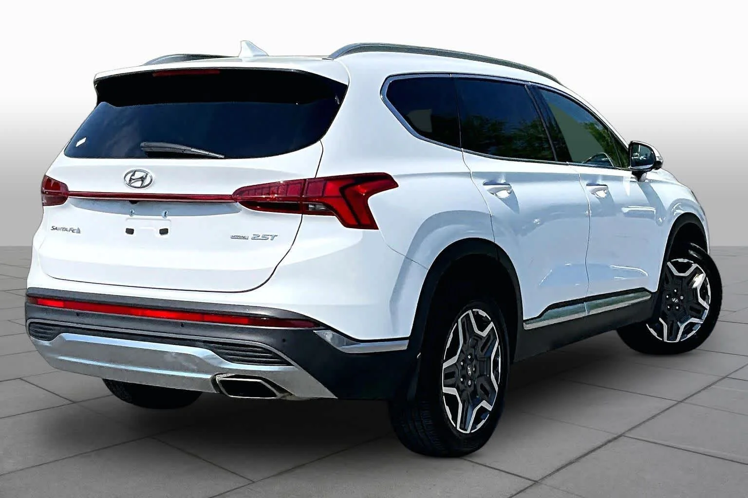 Used 2022 Quartz White Hyundai Limited image 13