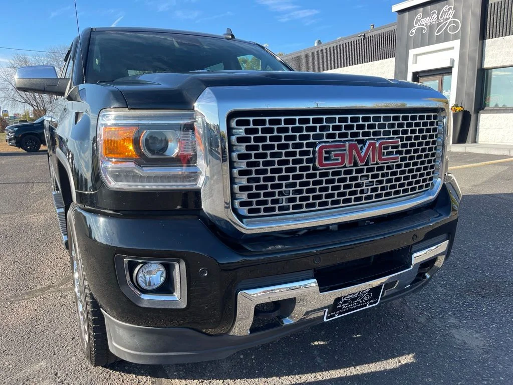 Used 2016 Black GMC Denali image 14