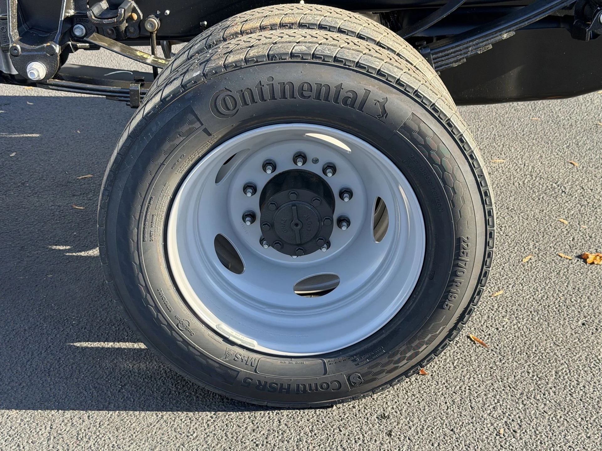 New 2026 Oxford White Ford F-450® XL image 24