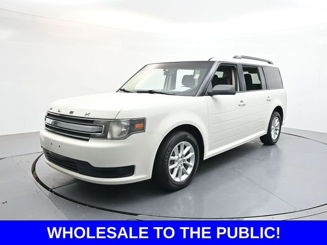 Used 2013 White Ford SE image 3