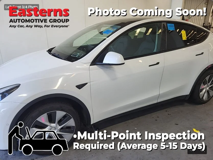Used 2022 White Tesla Long Range image 1