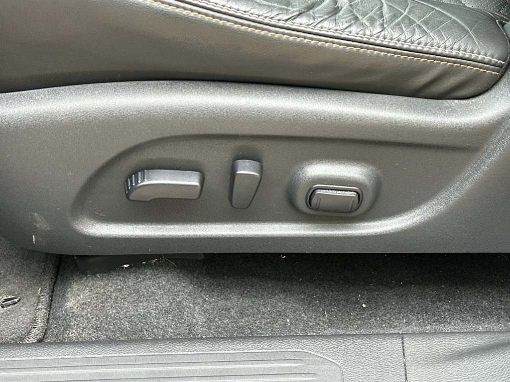 Used 2021 Magnetic Black Pearl Nissan Platinum image 28