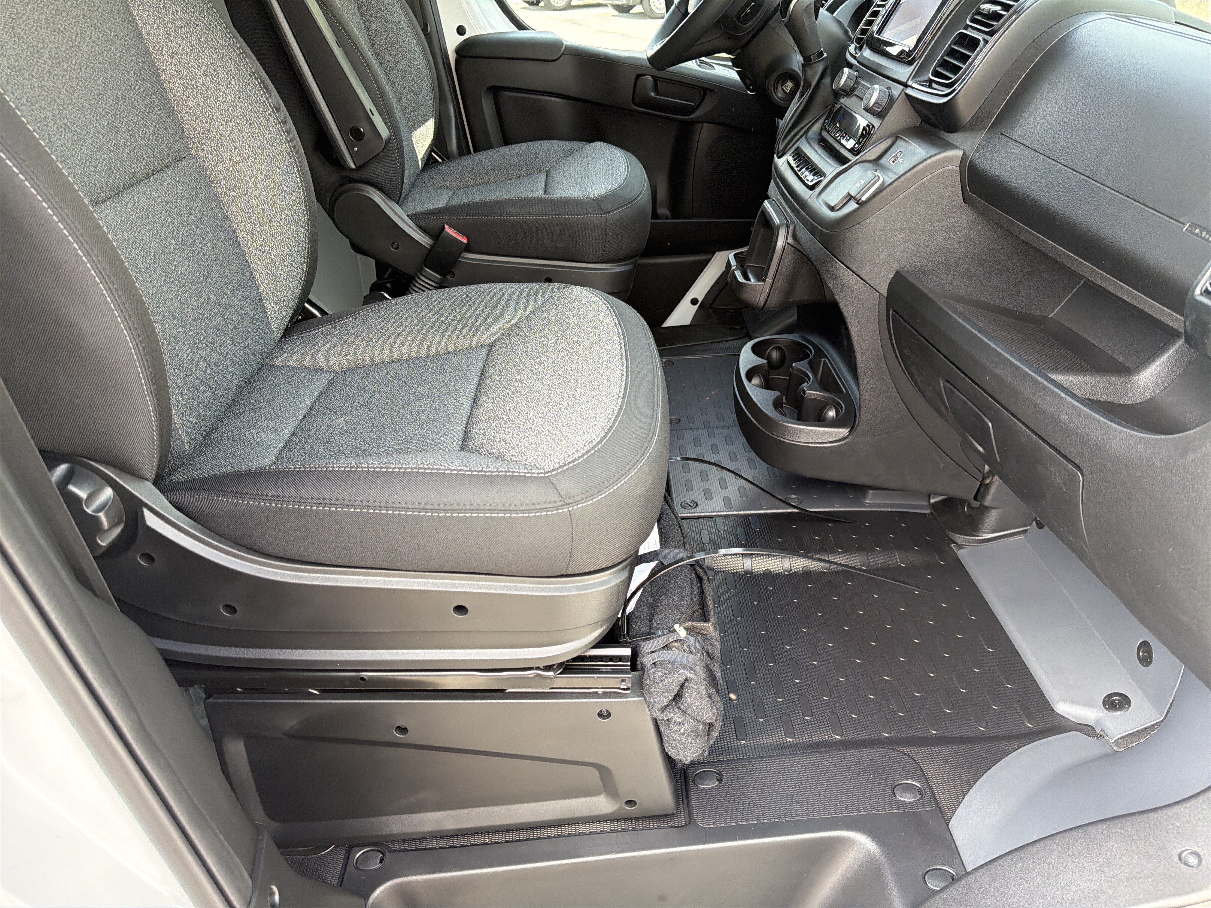 New 2026 Bright White Clearcoat RAM Low Roof image 16
