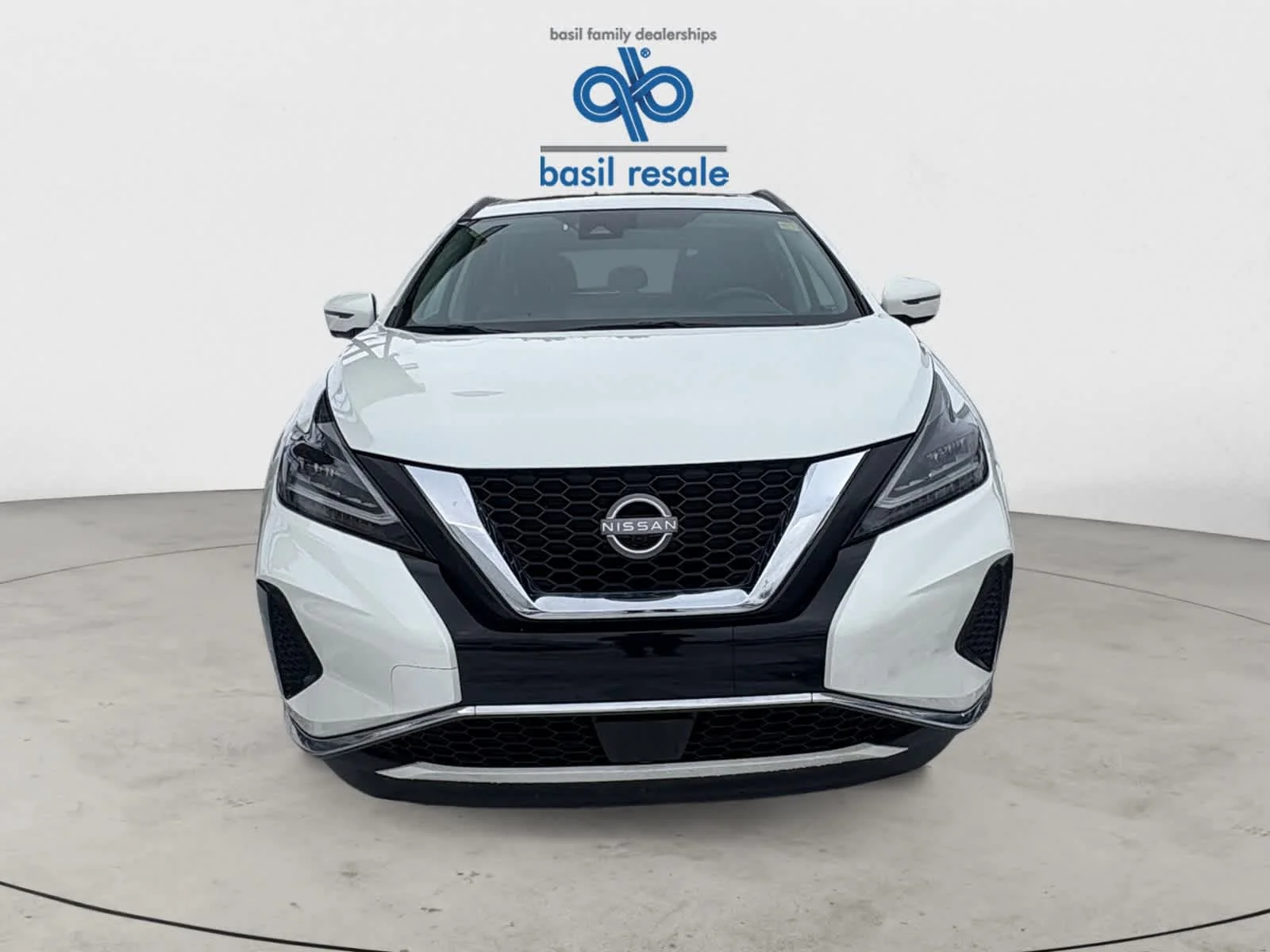Used 2024 Pearl White Tricoat Nissan SV image 8