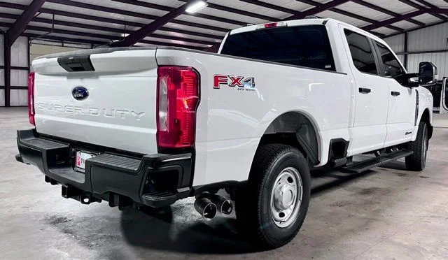 Used 2025 White Ford XL image 2