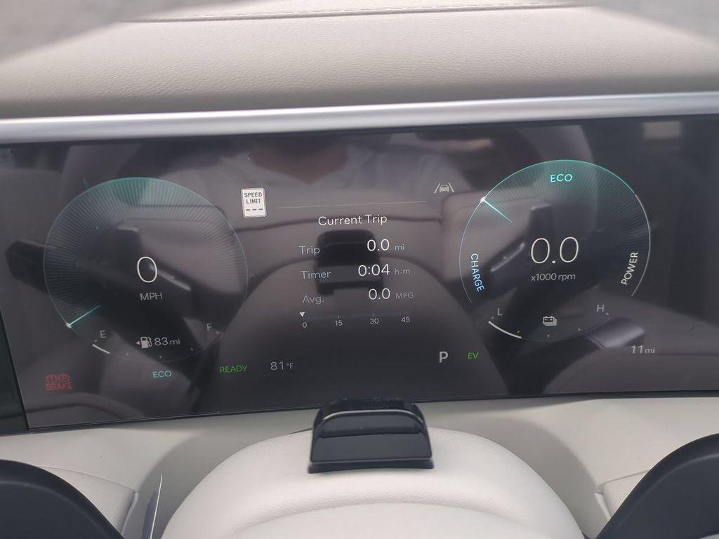 New 2027 Gray Hyundai Blue SEL 7P image 43