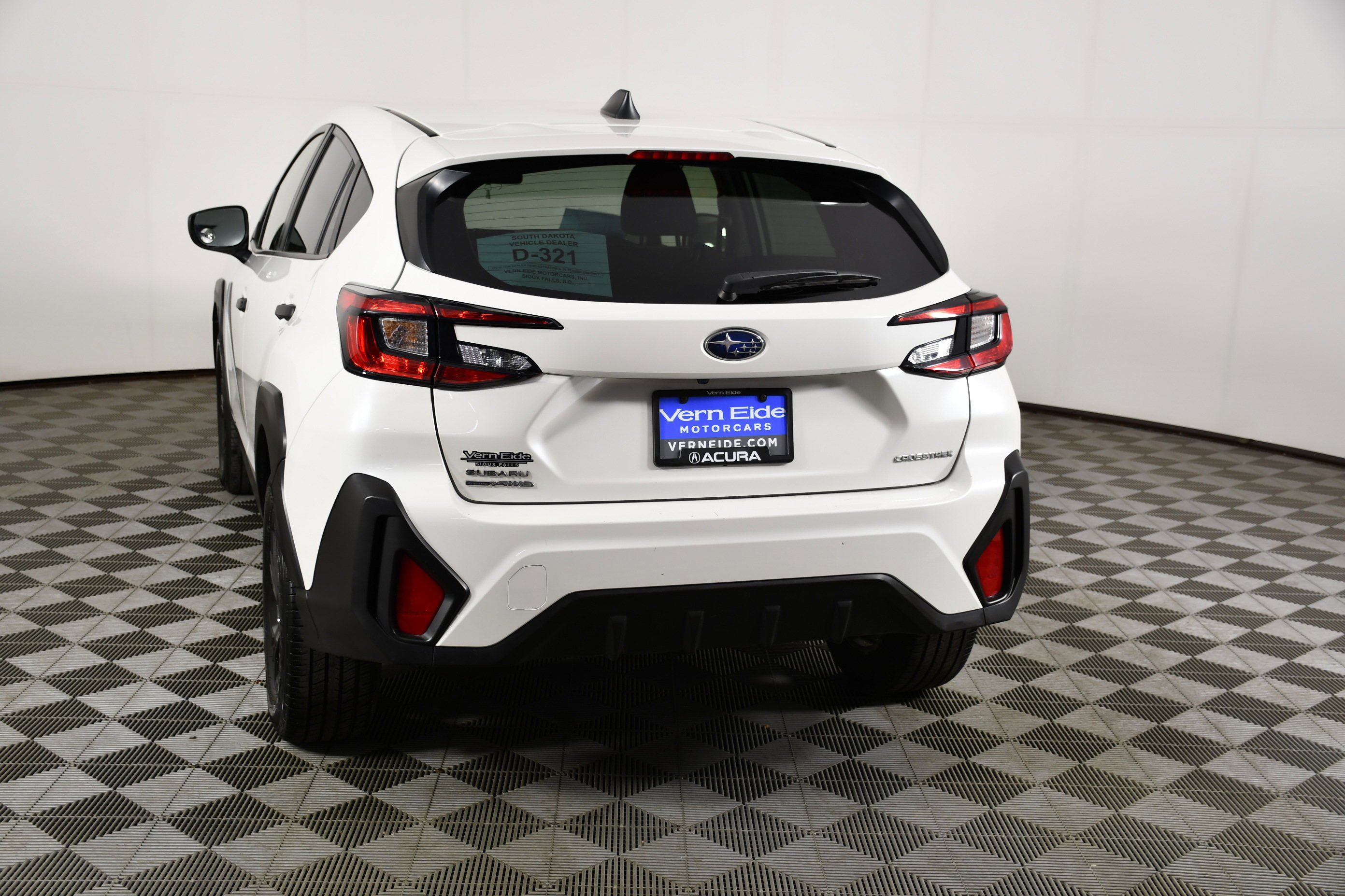 Used 2024 Crystal White Pearl Subaru Base image 7