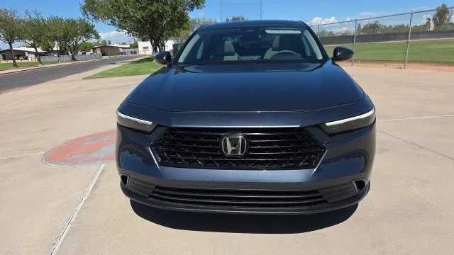 Used 2023 Gray Honda EX image 3