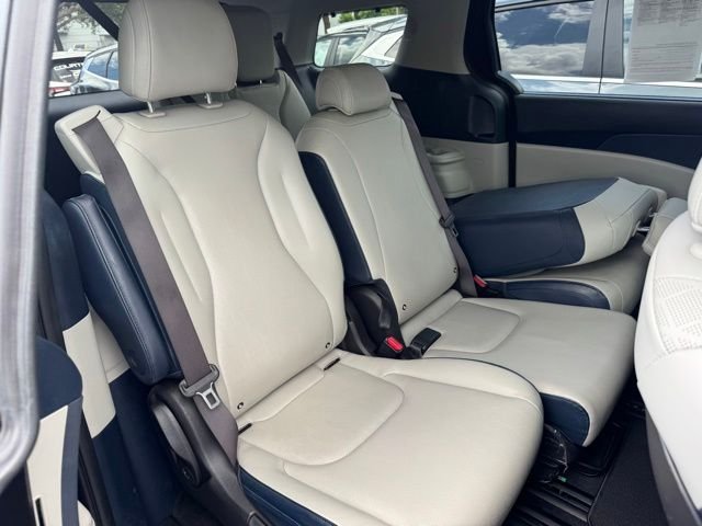 Certified Used 2025 Gray Kia EX image 6