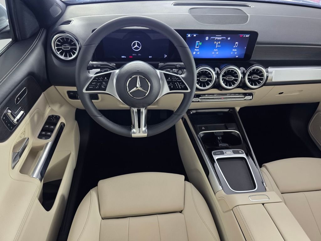 New 2026 Cirrus Silver Metallic Mercedes-Benz GLB 250 image 10