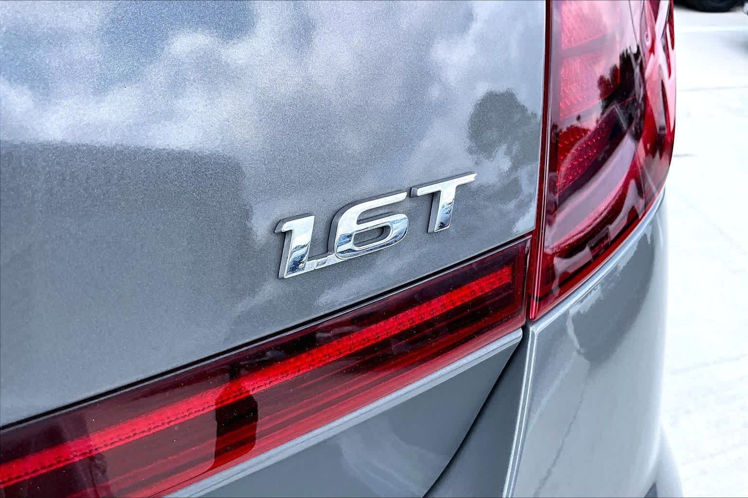 Used 2023 Hampton Gray Hyundai SEL Plus image 10